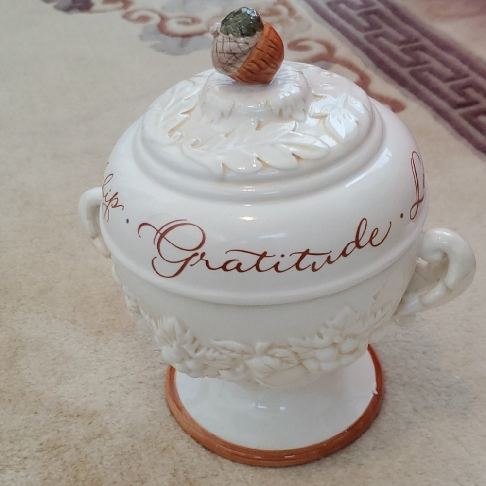 Sugar Bowl/Candy Dish